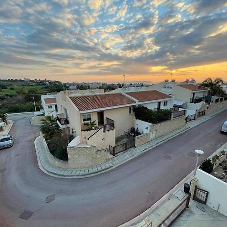 Melanos Sea View Apartment Paphos Exterior photo